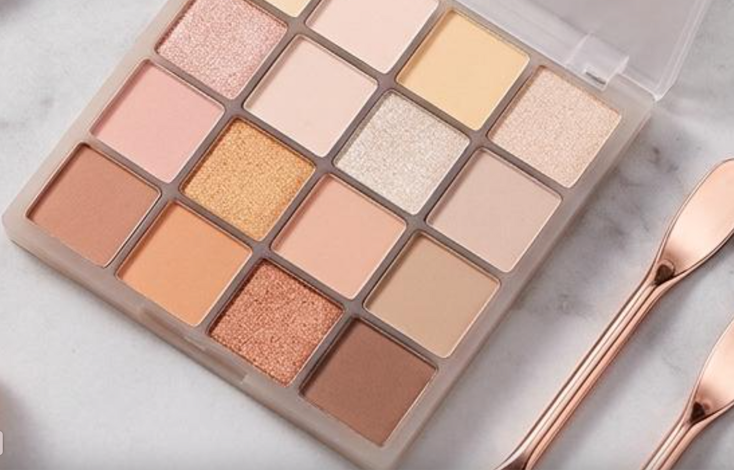 Miss Lara Eye Kit