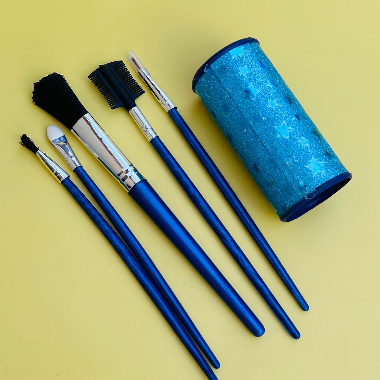 Brush Stand with Brush Set