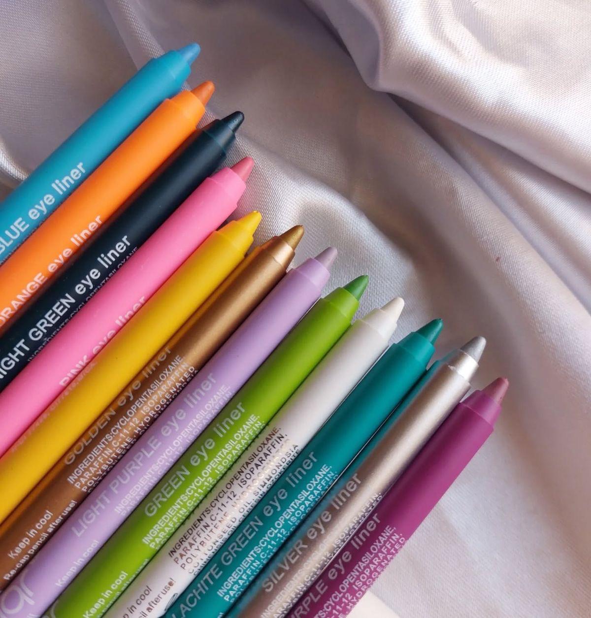 12 Pcs Flormar Colour Pencils – Vibrant Shades for Creative Beauty Looks