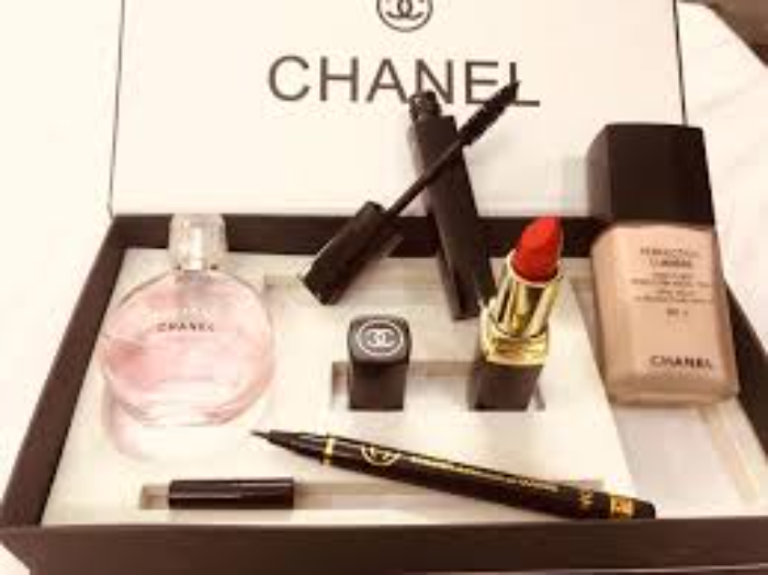 Chanel lipstick sets gift good brand new